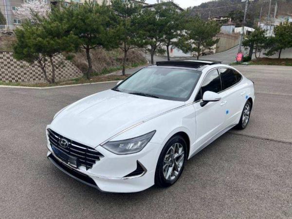 Продам автомобиль HYUNDAI SONATA 2022 г.в.